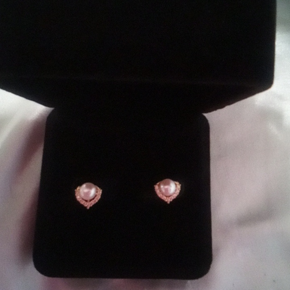 LOW START!!! New Genuine Pearl Earrings With 14k Plated